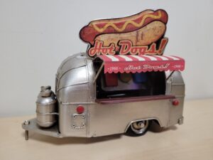 Foodtruck hotdog metalen model caravan