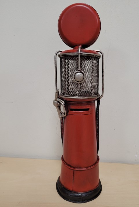 8AT25186 Gas rode pomp blikken miniatuur spaarpot foto2 (Klein)