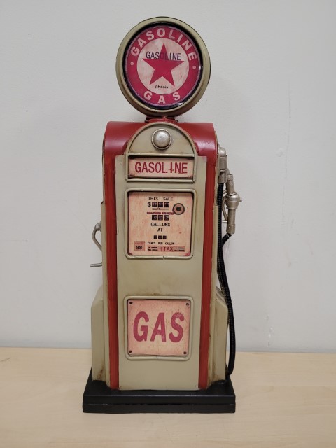8AT27986 Gasoline gas pomp rood spaarpot van metaalfoto2 (Klein)