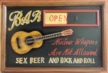 Bar open closed pubbord sex beer rock n roll
