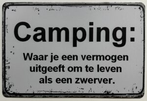 Camping vermogen uitgeeft zwerver