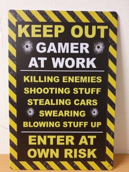Keep out gamers at work