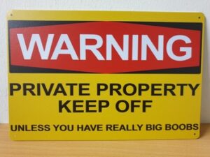 Warning private boobs wandbord