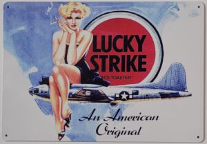 Lucky Strike pinup vliegtuig reclamebord van metaal