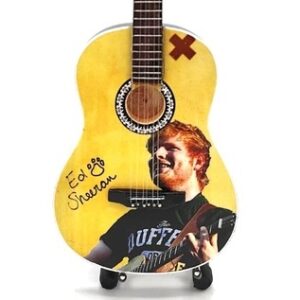Mini Gitaar Ed Sheeran Foto 25cm