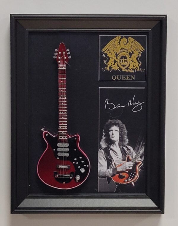 Brian May Queen lijst met gitaar